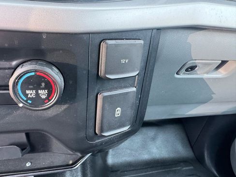 Used 2022 Ford F150 XL RWD image 38