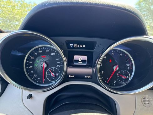 Used 2019 Mercedes-Benz SLC 300 image 7