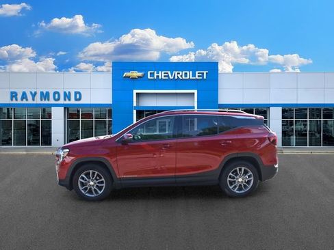 Used 2022 GMC Terrain SLT w/ Infotainment Package II AWD/4WD image 6