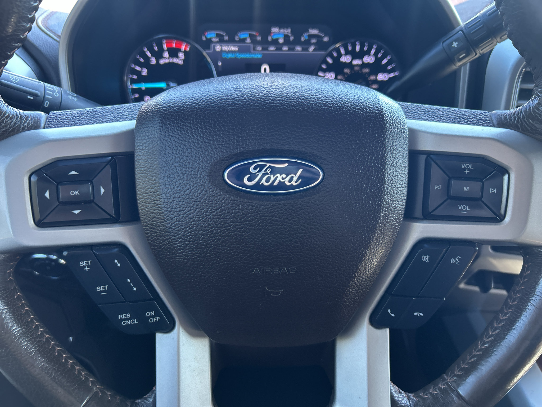Used 2019 Ford F250 King Ranch w/ King Ranch Ultimate Package AWD/4WD image 17