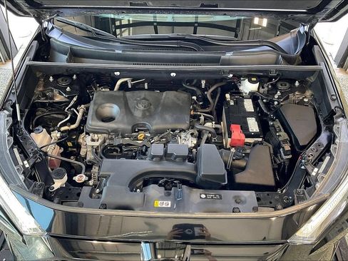 Used 2025 Toyota RAV4 XLE FWD image 10