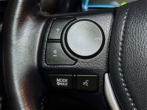 Used 2016 Toyota RAV4 Limited image 35