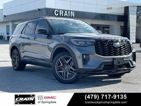 Used 2025 Ford Explorer ST-Line w/ Premium Package AWD/4WD image 1
