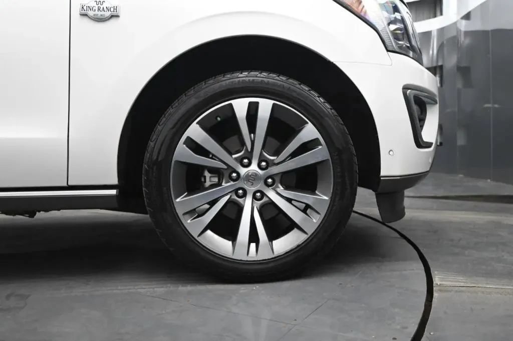 Used 2020 Ford Expedition King Ranch AWD/4WD image 16
