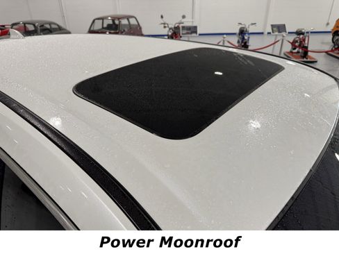 Used 2025 Honda CR-V EX image 11