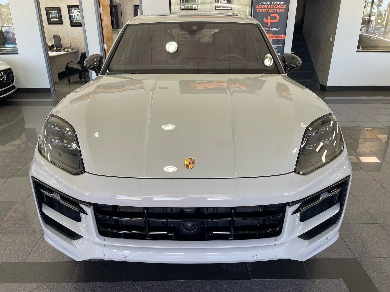 Used 2025 Porsche Cayenne GTS AWD/4WD image 9