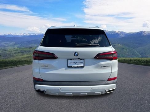 Used 2023 BMW X5 xDrive40i w/ Premium Package AWD/4WD image 4