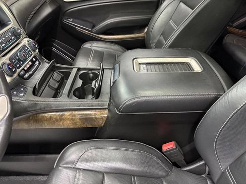 Used 2018 GMC Yukon Denali w/ Open Road Package AWD/4WD image 21