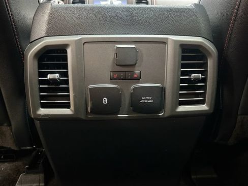 Used 2018 Ford F150 Lariat w/ Equipment Group 502A Luxury AWD/4WD image 22