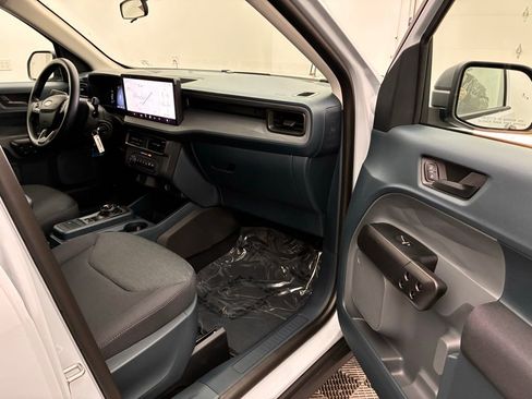 New 2025 Ford Maverick XL image 24