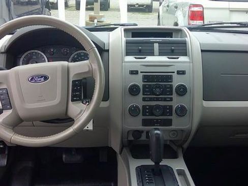 Used 2012 Ford Escape XLT image 10