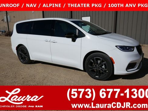 New 2026 Chrysler Pacifica Select image 1