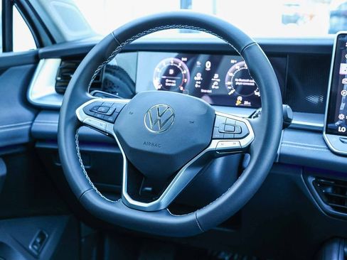 New 2026 Volkswagen Tiguan SE image 25