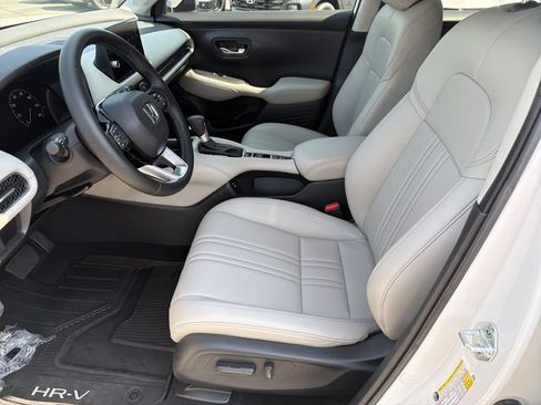 Used 2026 Honda HR-V EX-L image 11