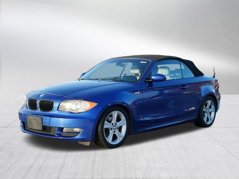 Used 2008 BMW 128i Convertible image 3