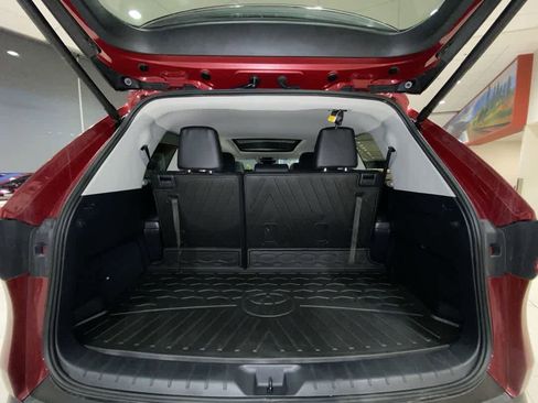 Certified 2025 Toyota Grand Highlander Limited image 27