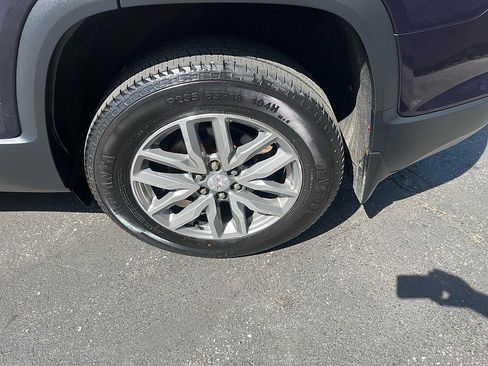 Used 2017 GMC Acadia SLE AWD/4WD image 12