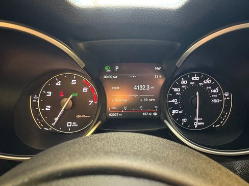 Used 2019 Alfa Romeo Stelvio Ti Sport w/ Quick Order Package 22S Sport image 23