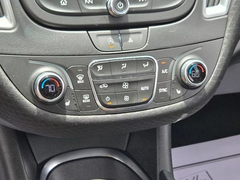 Used 2023 Chevrolet Malibu LT FWD image 29