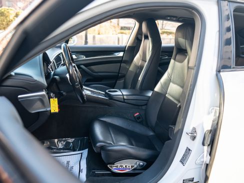 Used 2016 Porsche Panamera 4 Edition AWD/4WD image 16