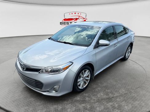 Used 2013 Toyota Avalon XLE FWD image 1