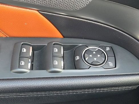 Certified 2019 Ford Explorer XLT w/ Equipment Group 202A image 24