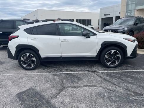 Used 2024 Subaru Crosstrek 2.5i Limited AWD/4WD image 2