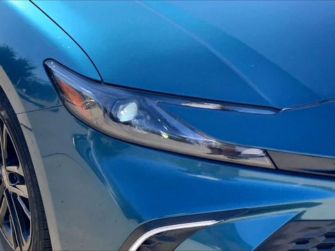 Used 2025 Toyota Camry XSE image 27
