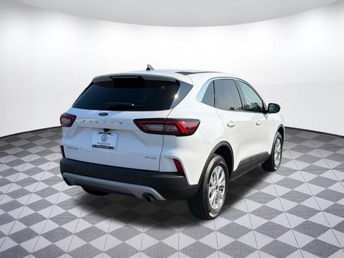 Used 2024 Ford Escape Active AWD/4WD image 9