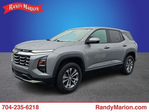 Used 2026 Chevrolet Equinox LT FWD image 1