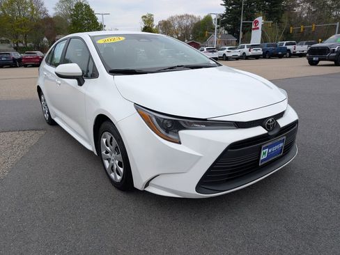 Used 2023 Toyota Corolla LE FWD image 8