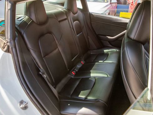 Used 2023 Tesla Model 3 Standard Range RWD image 8