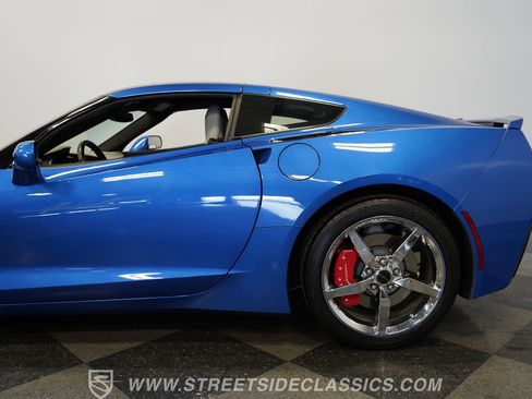 Used 2014 Chevrolet Corvette Stingray Coupe w/ 2LT Preferred Equipment Group RWD image 25