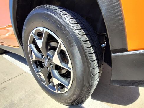 Used 2019 Subaru Crosstrek 2.0i Premium AWD/4WD image 11