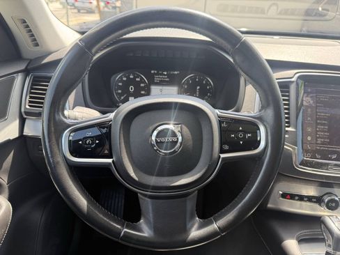 Used 2016 Volvo XC90 T6 Momentum w/ Vision Package AWD/4WD image 15