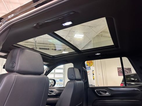 Used 2023 Chevrolet Tahoe RST w/ Luxury Package AWD/4WD image 32