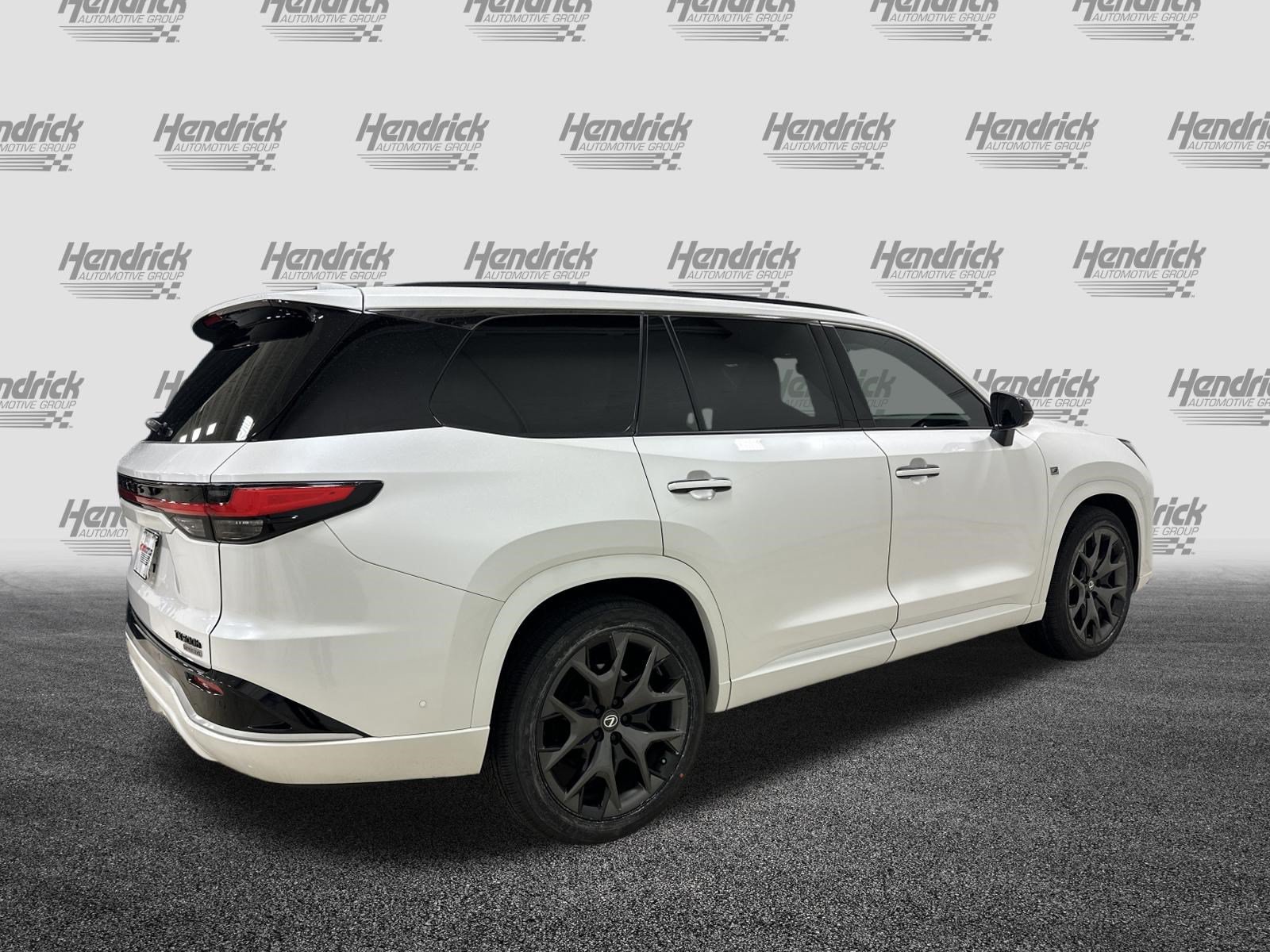 Certified 2026 Lexus TX 500h AWD w/ Technology Package image 10