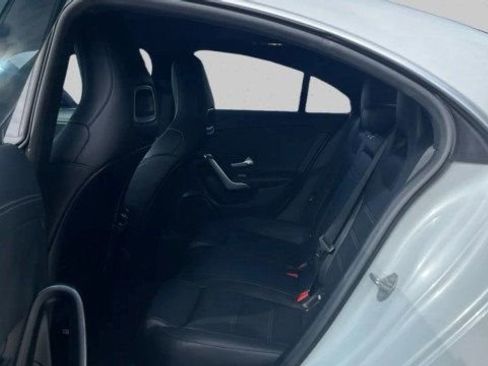 Used 2020 Mercedes-Benz CLA 250 image 11