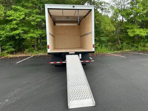 New 2025 Chevrolet Low Cab Forward image 5