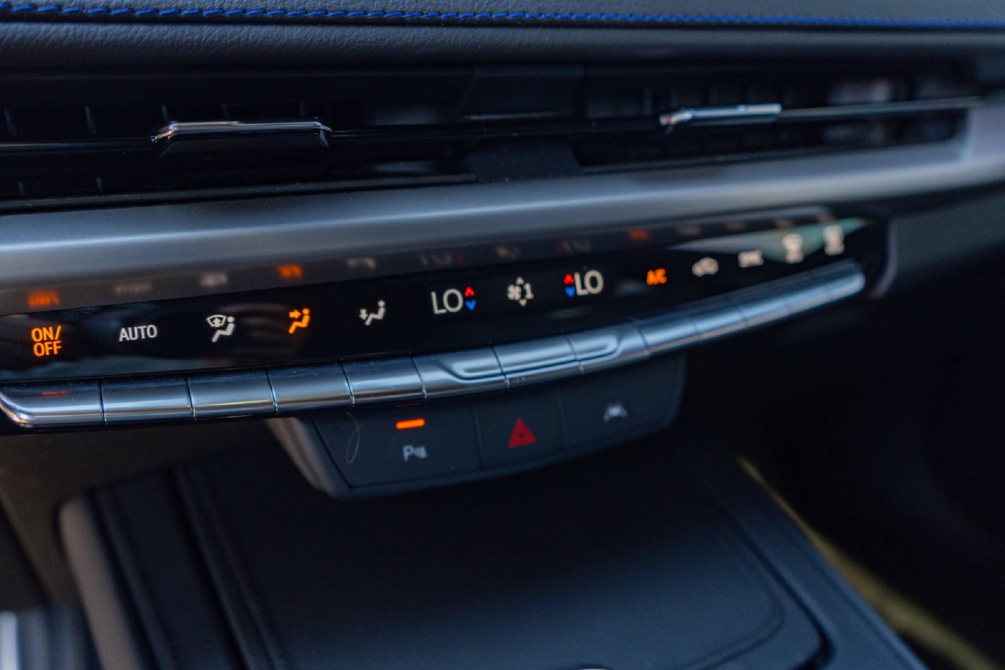 Used 2024 Cadillac XT4 Sport FWD image 18