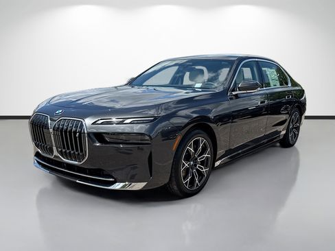 New 2026 BMW i7 eDrive50 w/ Premium Package image 7