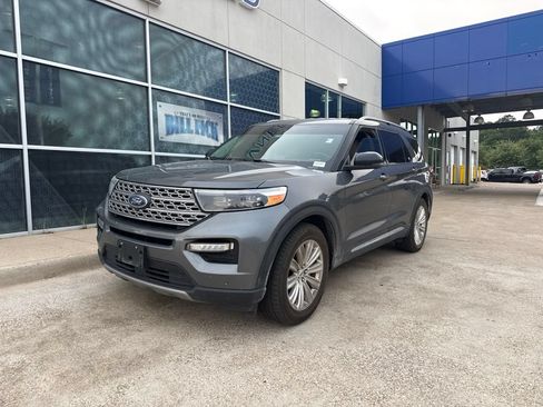 Used 2023 Ford Explorer Limited w/ Limited Technology Package RWD image 4