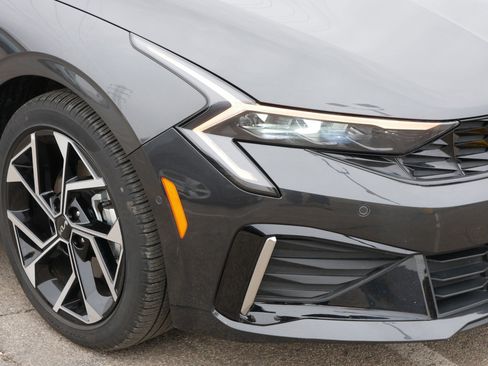 Used 2025 Kia K5 EX image 16