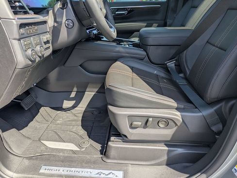New 2026 Chevrolet Tahoe High Country AWD/4WD image 11
