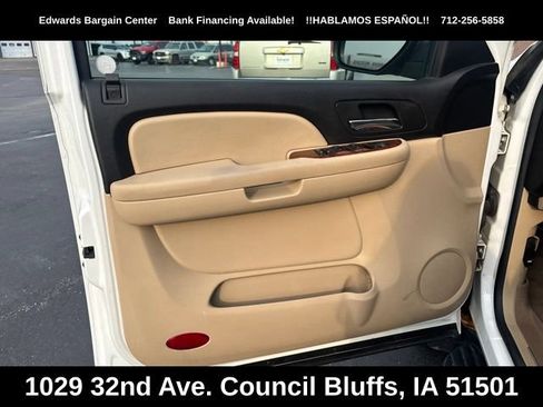 Used 2007 Chevrolet Suburban LT w/ LT Preferred Equipment Group AWD/4WD image 22