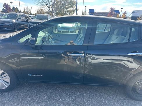 Used 2014 Nissan Leaf SV w/ LED & Quick Charge Package image 13