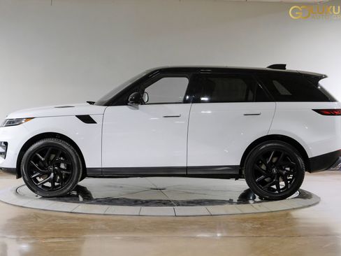 Used 2024 Land Rover Range Rover Sport SE image 13