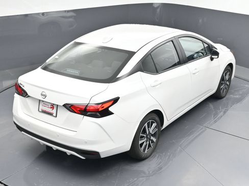 Used 2025 Nissan Versa SV w/ Trunk Package FWD image 31