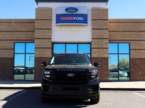 New 2026 Ford Expedition Max Active RWD image 3