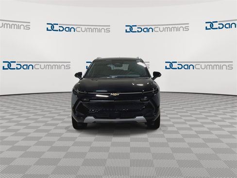 New 2026 Chevrolet Equinox EV LT w/ Convenience Package II image 3